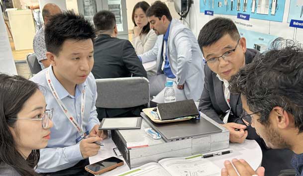 鴻嘉利閃耀2024歐洲智慧能源展丨聚焦創(chuàng)新技術，共筑全球碳中和未來(圖11)